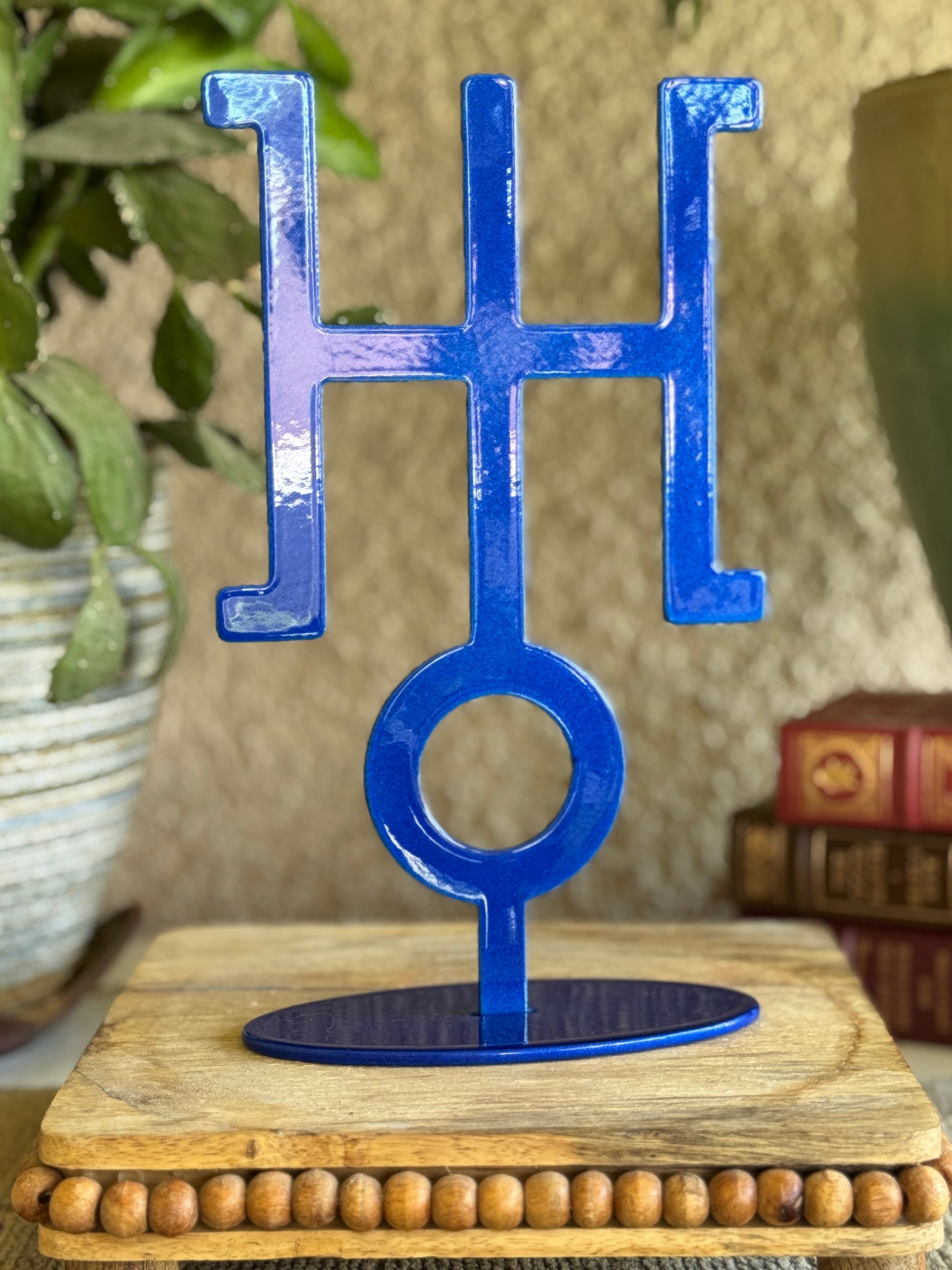 Uranus, blue metal statue